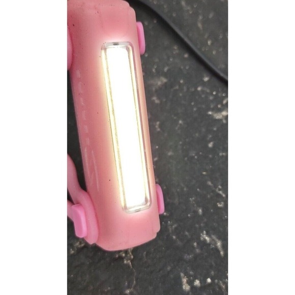 Serfas Bicycle Cycling Pink Rechargeable Taillight Portable Weather Resistant - Picture 5 of 6